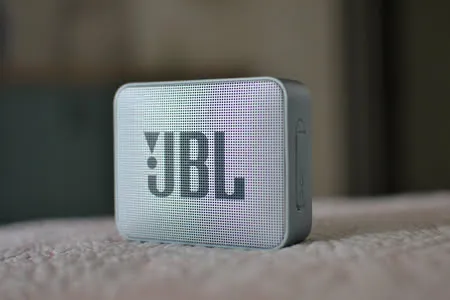 JBL 1
      